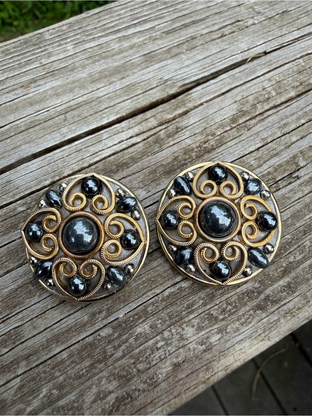 Vintage Michal Golan Clip On Black Pearl Gold Tone Earrings As Is 1.25” Wide